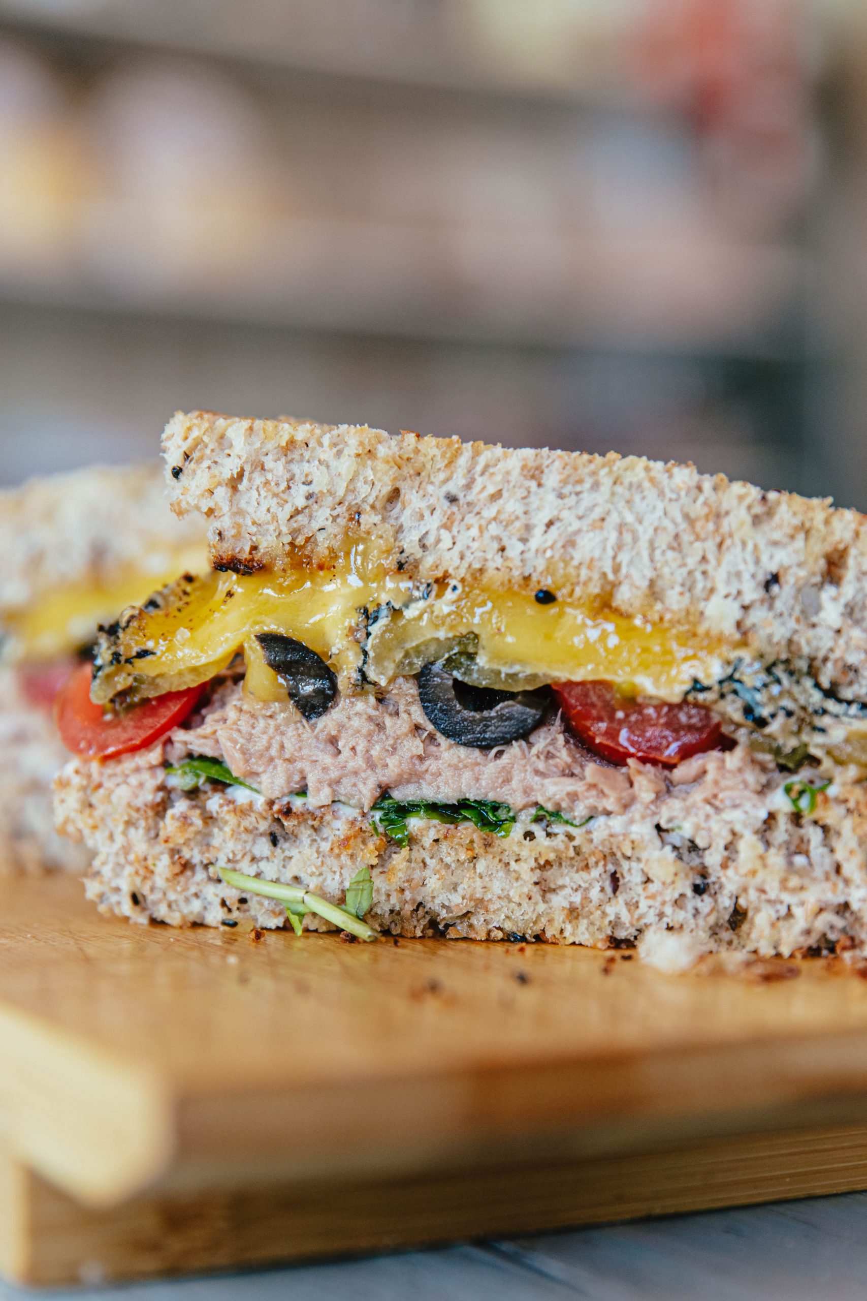 Sándwich de Arazá y atún Sándwich de Arazá y atún